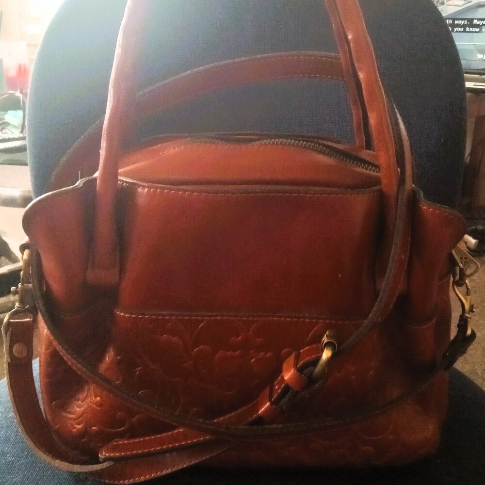 Patricia Nash ' The Ashford ' Tooled Leather Floral Crossbody / Shoulder Bag